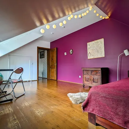 Spacious 60 Sqm Old Town With Free Parking *