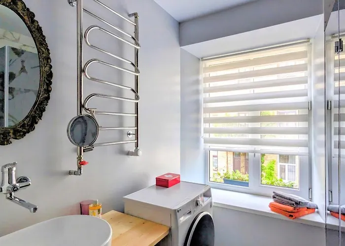 Spacious 60 Sqm Old Town With Free Parking Διαμέρισμα