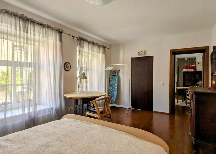 Διαμέρισμα Spacious 60 Sqm Old Town With Free Parking