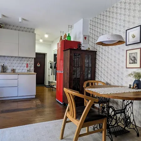 Lägenhet Spacious 60 Sqm Old Town With Free Parking *